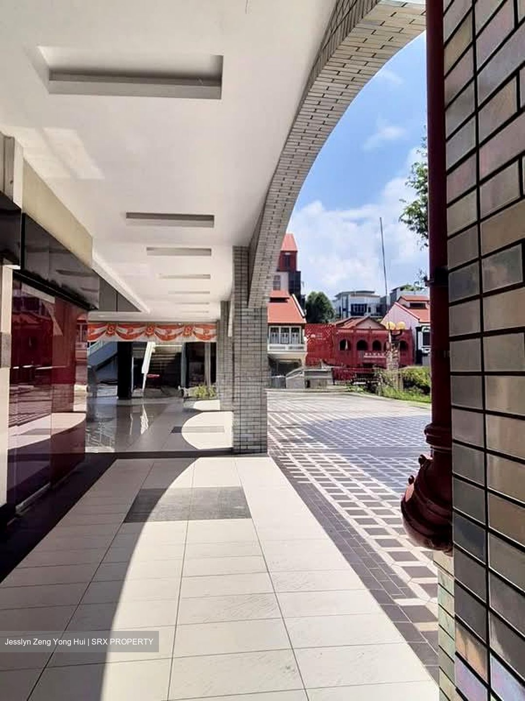 Roxy Square (D15), Retail #617491781